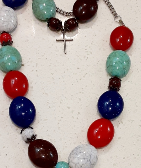 Multi-colored 3 piece earning cross set - Picture 2 of 3